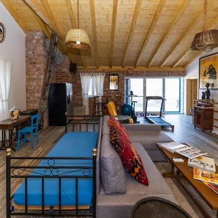 Panda Villa *